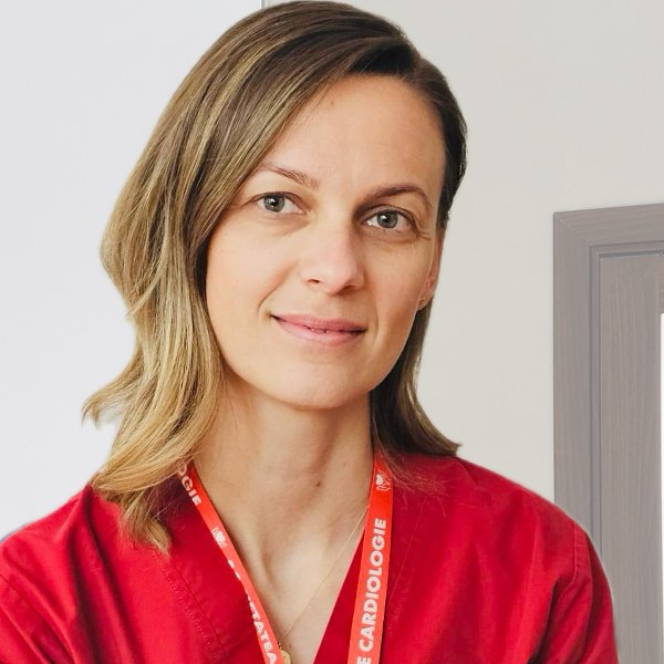 Dr. Holló Katalin